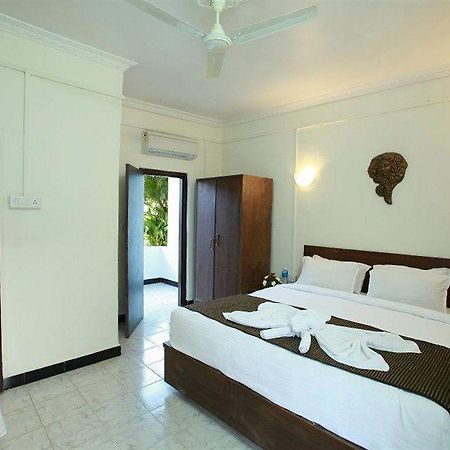Hotel Lucky Star Колва Экстерьер фото