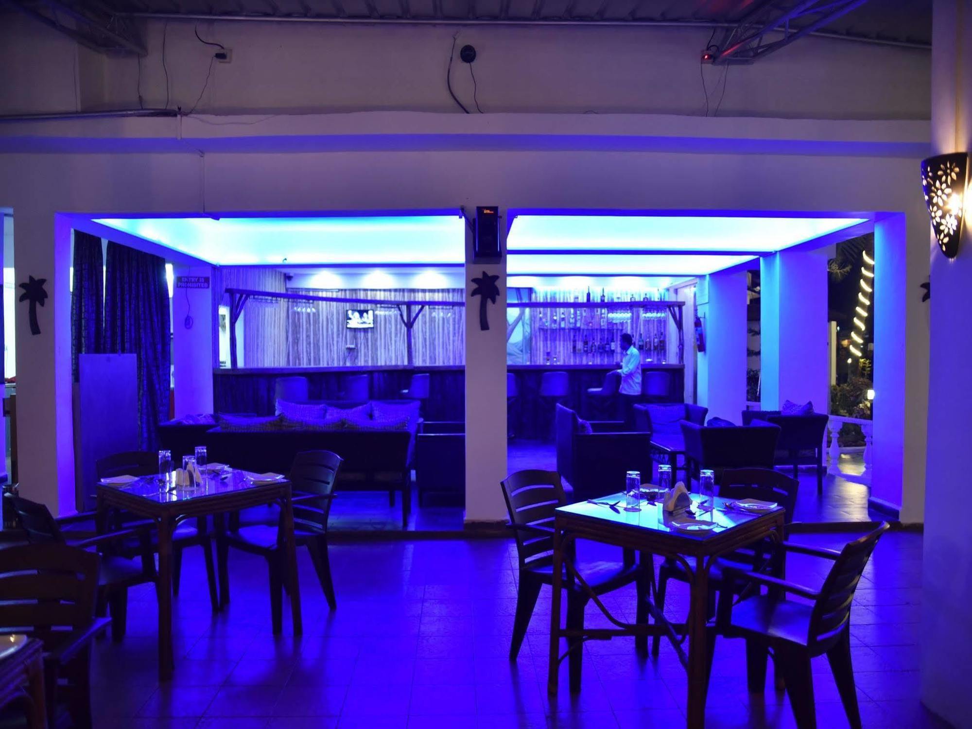 Hotel Lucky Star Колва Экстерьер фото